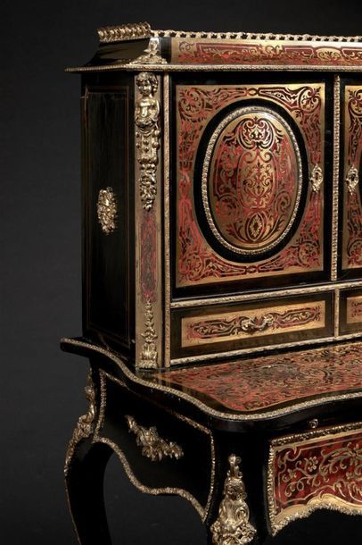 Bonheur du jour en marqueterie Boulle d écaille...