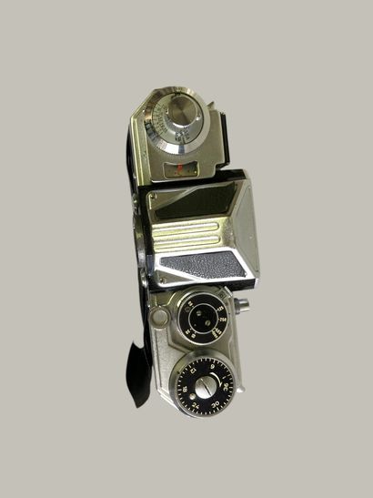 Set of six EDIXA cameras, including five...