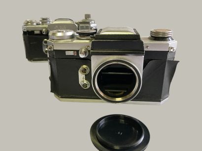 Set of six EDIXA cameras, including five...