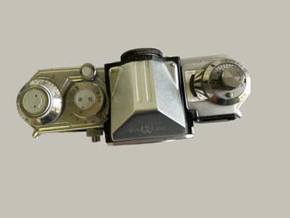 Set of six assorted EDIXA-MAT REFLEX camera...