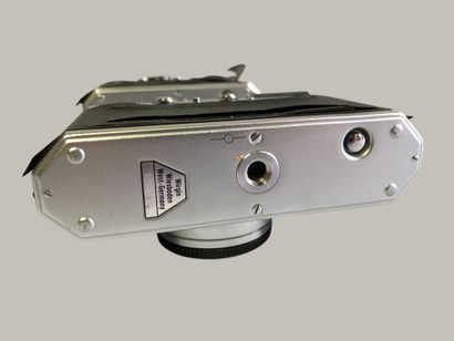 Set of six EDIXA cameras, including five...
