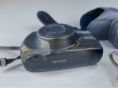 Set of four assorted cameras, as-is (untested):...