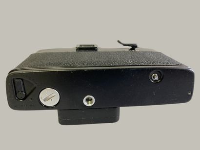Set of six EDIXA cameras, including five...