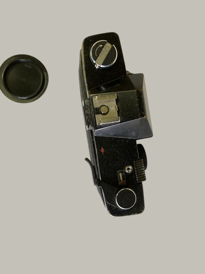 Set of six EDIXA cameras, including five...