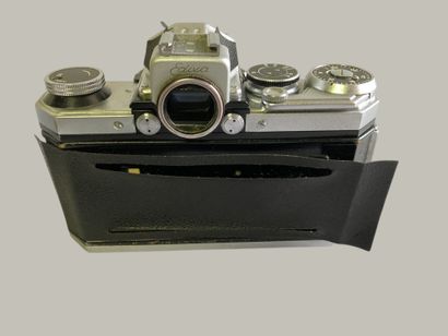 Set of six assorted EDIXA-MAT REFLEX camera...