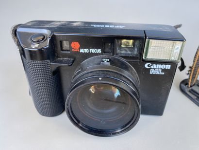 Set of four assorted cameras, as-is (untested):...