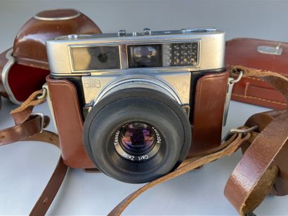 Set of four assorted cameras, as-is: Zeiss...
