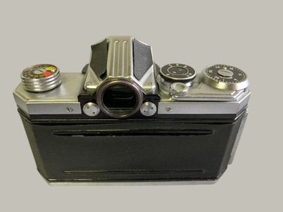 Set of six assorted EDIXA-MAT REFLEX camera...
