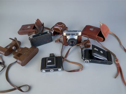 Set of four assorted cameras, as-is: Zeiss...