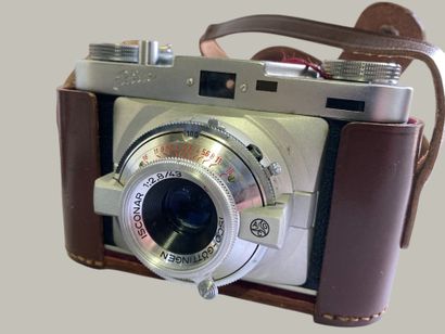 Set of six EDIXA cameras, including five...