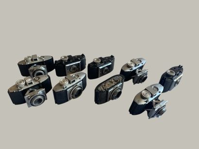 A set of eight assorted Agfa-Karat cameras,...