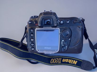 Nikon camera kit. Nikon D200 camera with...