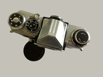 Set of six assorted EDIXA-MAT REFLEX camera...