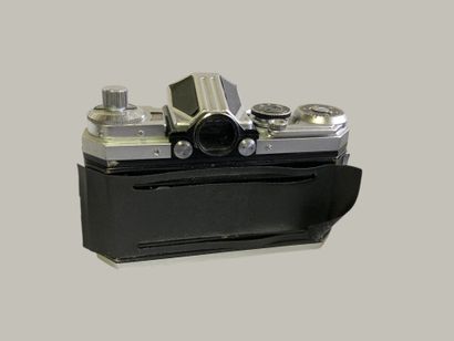 Set of six EDIXA cameras, including five...