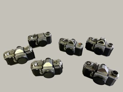Set of six assorted EDIXA-MAT REFLEX camera...