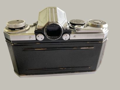 Set of six assorted EDIXA-MAT REFLEX camera...