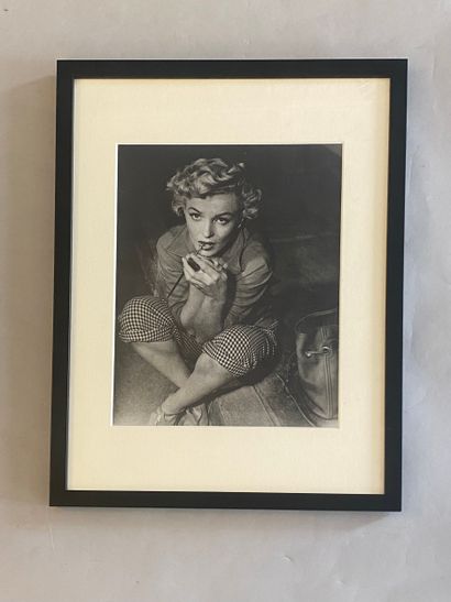 Portraits of women, including Marilyn Monroe....
