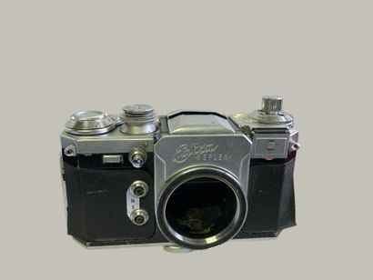 Set of six EDIXA cameras, including five...