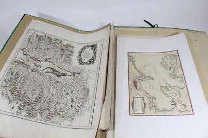[Lot de 12 cartes]. 16e au 19e siècle.. La...