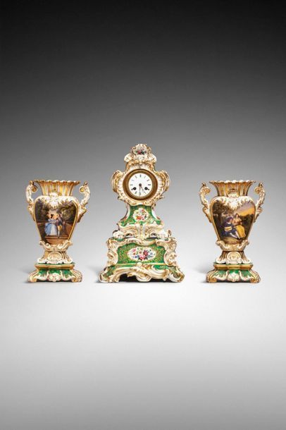 Paris XIXème siècle 

Garniture de cheminée...