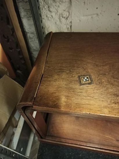 MAJORELLE FRERES & CIE

Table gigogne, c....