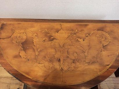 
Console d'applique de forme demi-lune en...