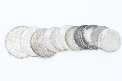 Lot de pièces en argent comprenant une pièce...