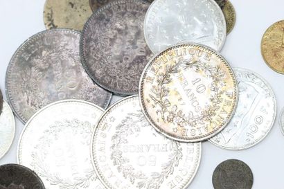 Ensemble de huit pièces en argent : 50 francs...