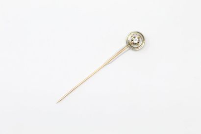 Epingle de cravate en or jaune 18k (750)...