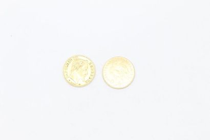 Lot de 2 pièces en or de 10 Francs :

- une...