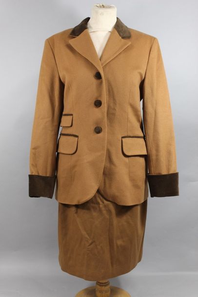 Tailleur d'hiver en laine et cachemire beige...