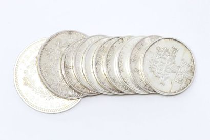 Lot de pièces en argent composé de :

1pièce...