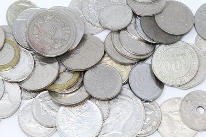 Vrac de pièces de monnaie XXe dont un ensemble...