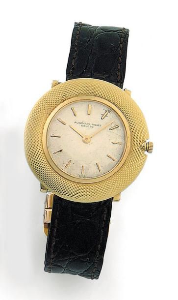 AUDEMARS PIGUET
Montre d'homme ronde large...