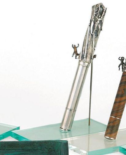 Stylo à plume, le corps en argent uni, la...