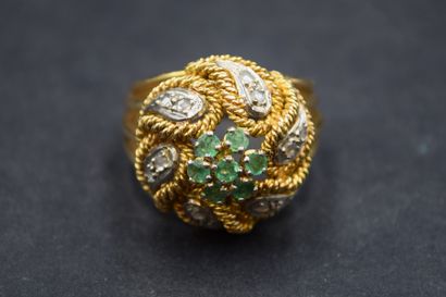 Bague marguerite ajourée en or jaune 14K...