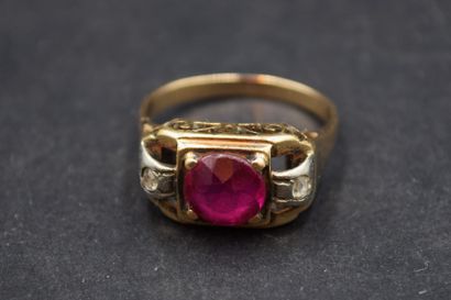 Bague en or jaune et gris 18K (750) sertie...