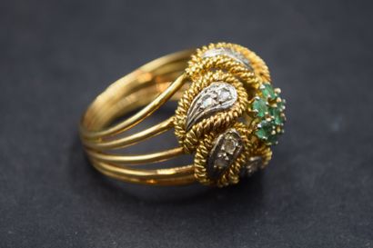 Bague marguerite ajourée en or jaune 14K...