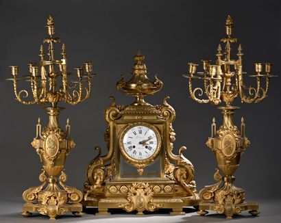 Importante garniture de cheminée en bronze...