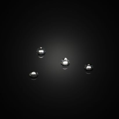 Lot de quatre aigues-marines rondes cabochons...