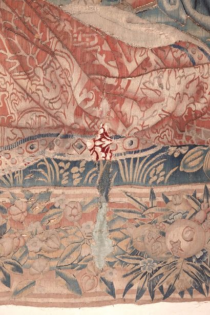 Tapisserie en laine et soie
Esther devant...