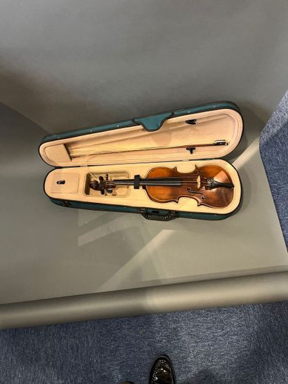 Violon 4/4
Portant étiquette GEBRUDER PLACHT...