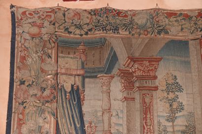Tapisserie en laine et soie
Esther devant...
