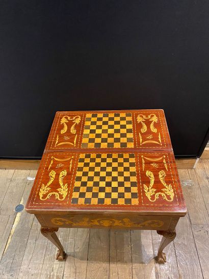 CURIEUSE ET RARE TABLE A JEUX A COMBINAISONS,...