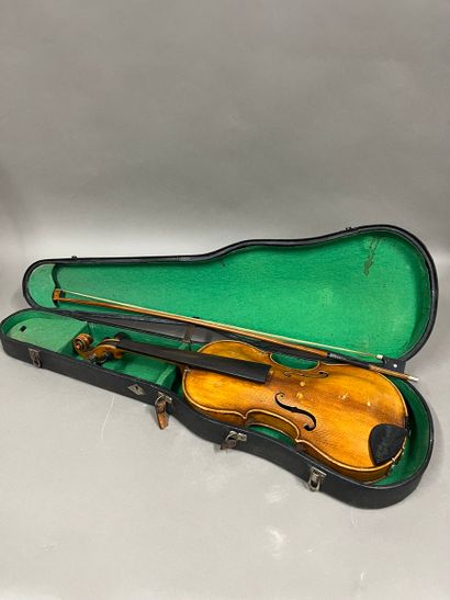Violon marque apocryphe STAINER et son archet...