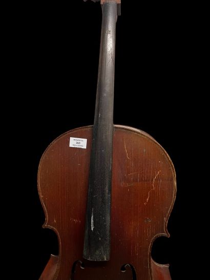 Violoncelle 3/4 de Mirecourt, vers 1920/1930
Porte...