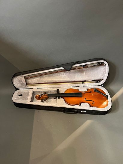 Violon 4/4 Mirecourt, vers 1930/1940
Etiquette...