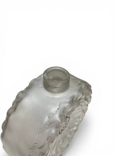 LALIQUE France - flacon modèle 