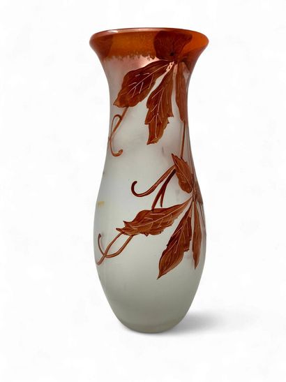 LEGRAS - Vase ovoïde à col ouvert, à décor...