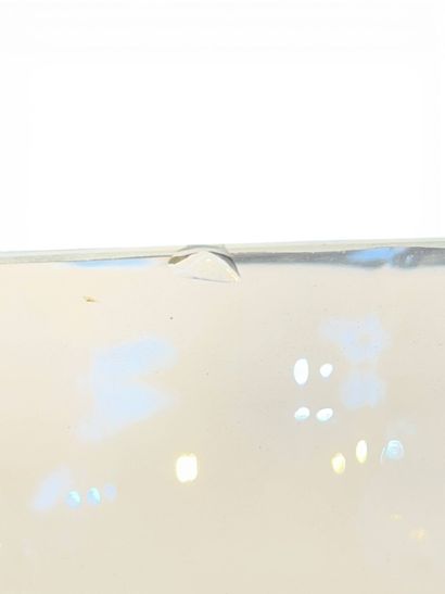 Ensemble de trois vases en verre : 
Vase...